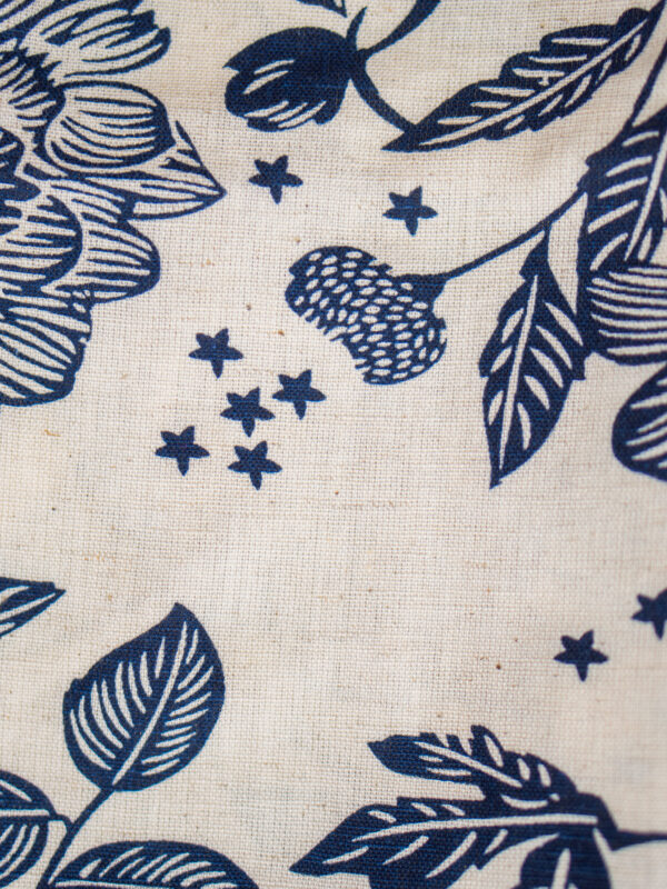 Ivory Blue Floral Printed Cotton Kurta Set - Image 4