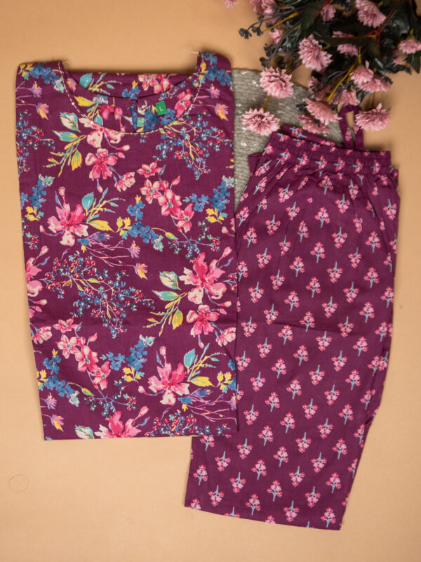 Floral Sleeveless Kurta Set – Maroon & Pink - Image 3